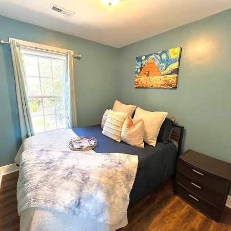Stylish Cozy Tree House Pet Friendly!!! Wilmington Exterior foto