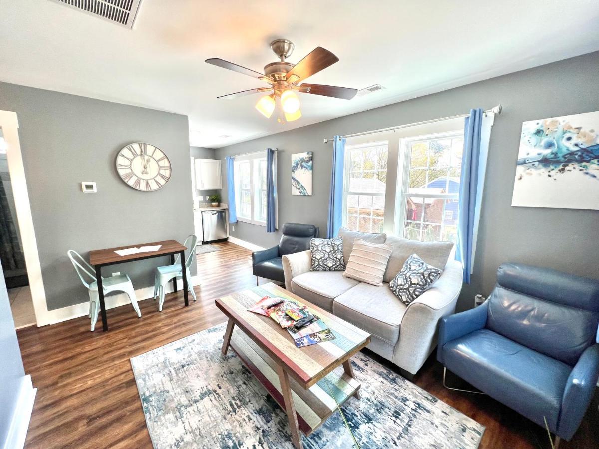 Stylish Cozy Tree House Pet Friendly!!! Wilmington Exterior foto